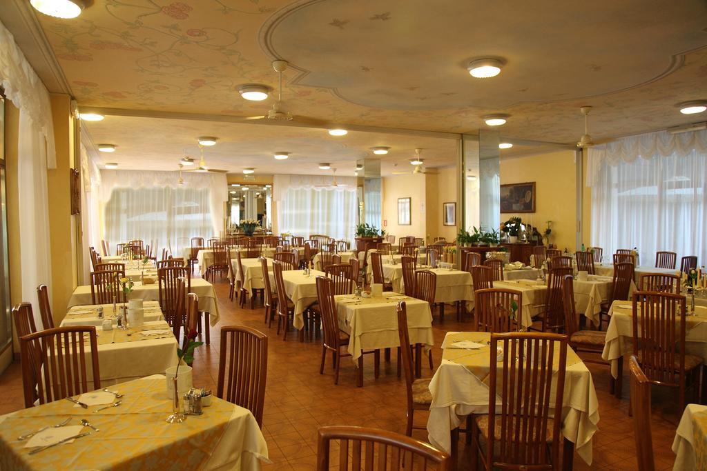 Hotel Diana Grado Exteriér fotografie