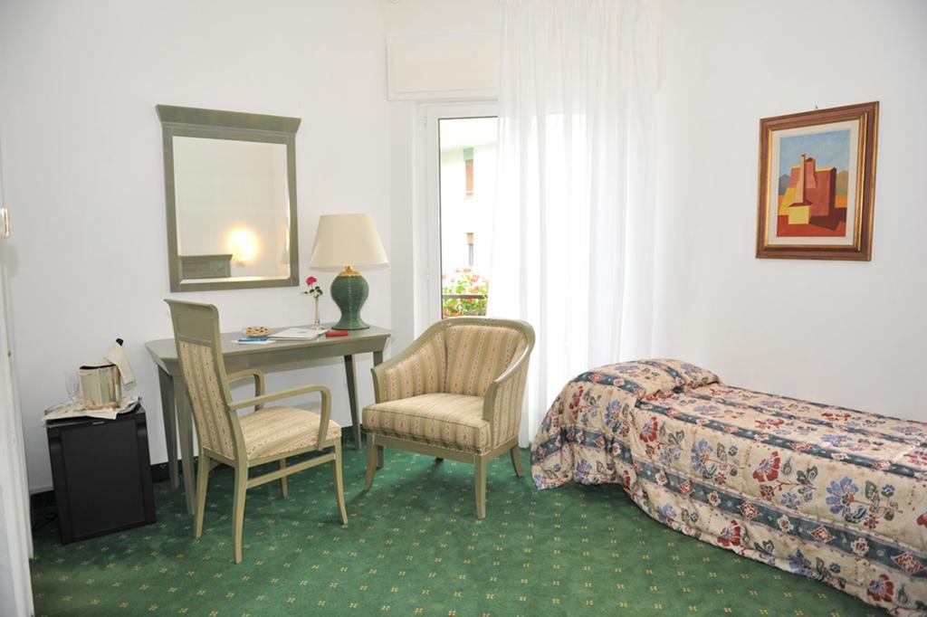 Hotel Diana Grado Exteriér fotografie